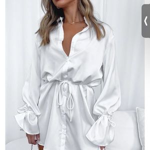 Never worn white fox boutique